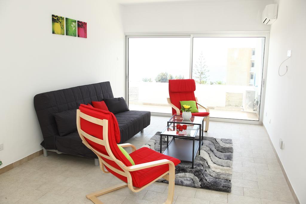 Anemos Apartments Limassol Szoba fotó