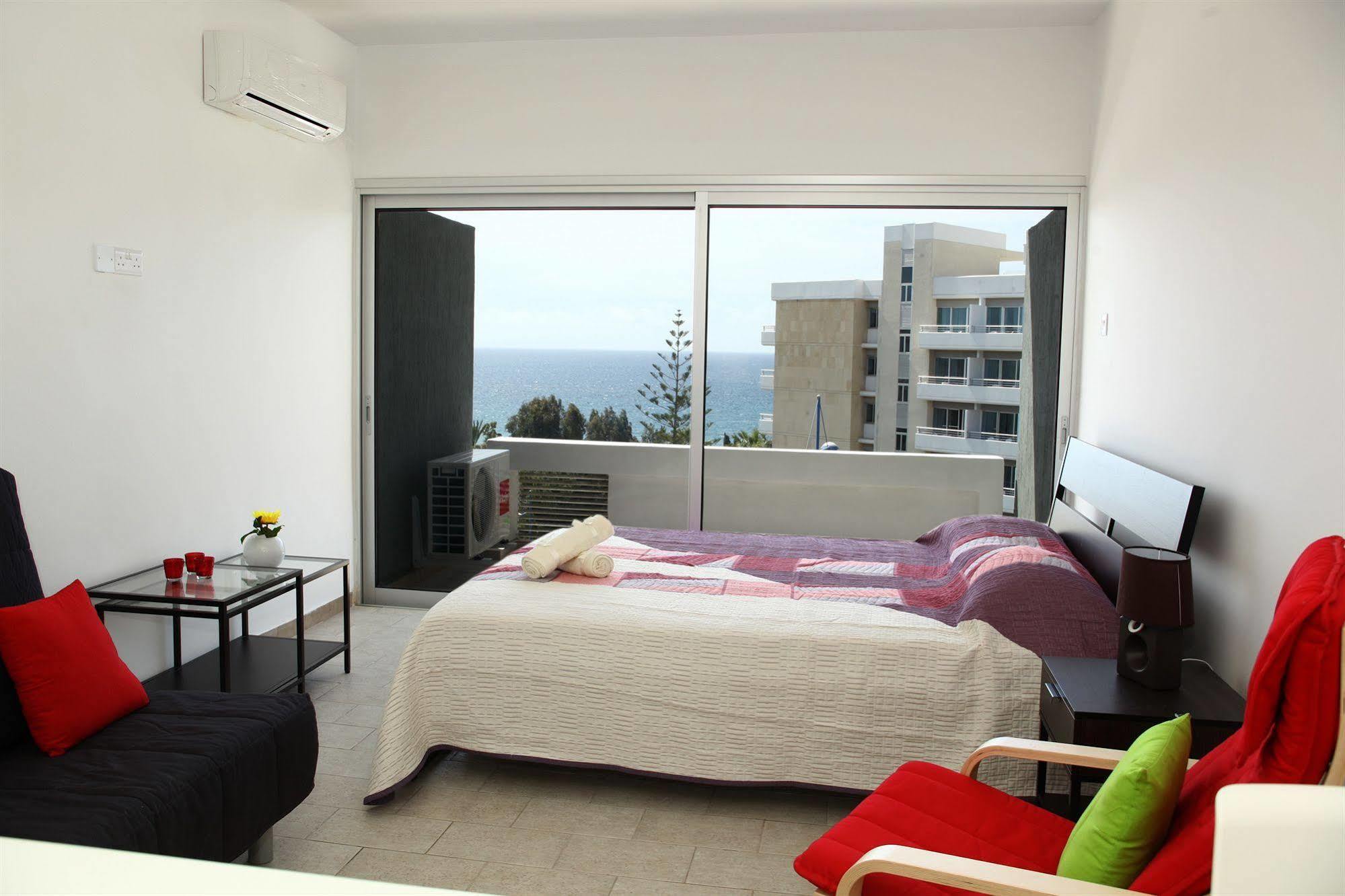 Anemos Apartments Limassol Kültér fotó